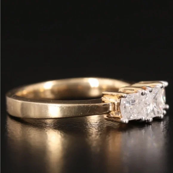 Vintage 14K solid gold 1.00 CTW natural Diamond Three Stone princess cut sz 6.50